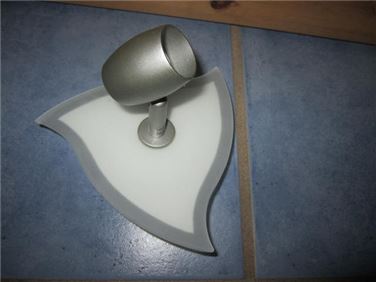 Abbildung: 8 Stück Wandlampe / Deckenlampe - Spot - Glas + Metall 