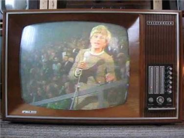 Abbildung: Suche Farbfernseher vor 1975, uralte S/W Fernseher vor 1958