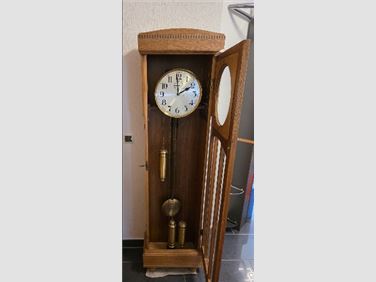 Abbildung: Standuhr
