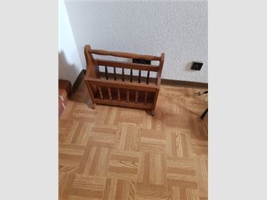 Abbildung: Zeitungsständer 