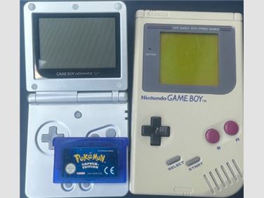 Abbildung: Gameboy Nintendo PlayStation Switch Commodore usw. 